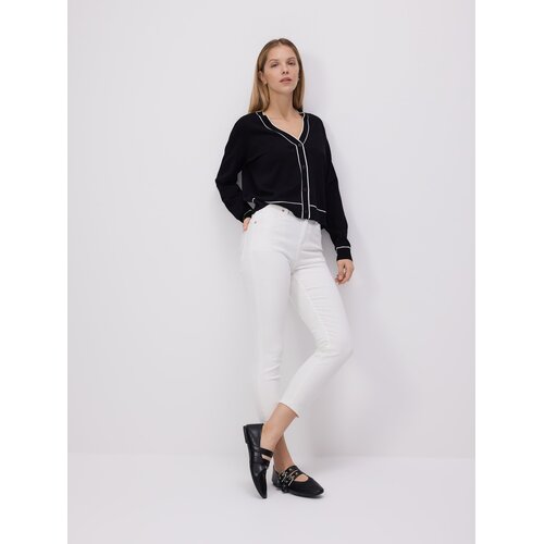 Reserved Slim push up traperice - bijela Cijene