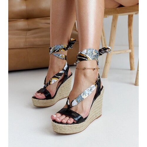D/CEO Yellow sandals Dolores Cene