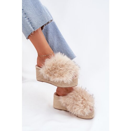 Boto Women's Wedge Slippers With Fur And Braiding Beige Virela Cene