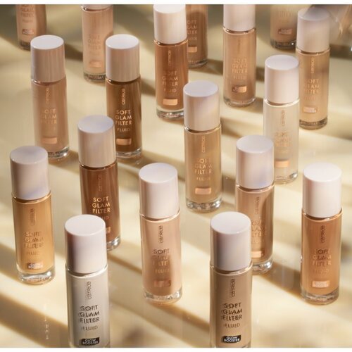 Catrice Soft Glam Filter posvetlitveni tonirani fluid odtenek 030 - Medium 30 ml Slike