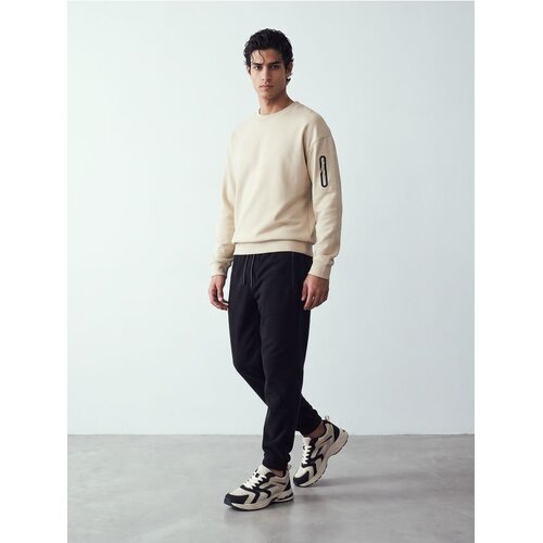 Sinsay Crewneck majica s džepom na rukavu Cijene