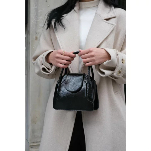 Madamra Black Patent Leather Women's Clamshell Mini City Bag