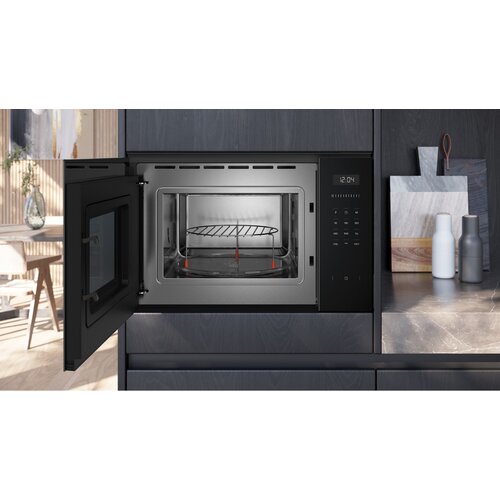 Siemens BE555LMB1 iQ500 Vgrajen aparat z mikrovalovni žarom Slike