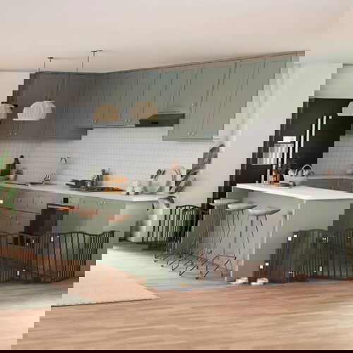 vidaXL Ograda za pse z vrati zložljiva 9 panelov črna 450 cm les Cene
