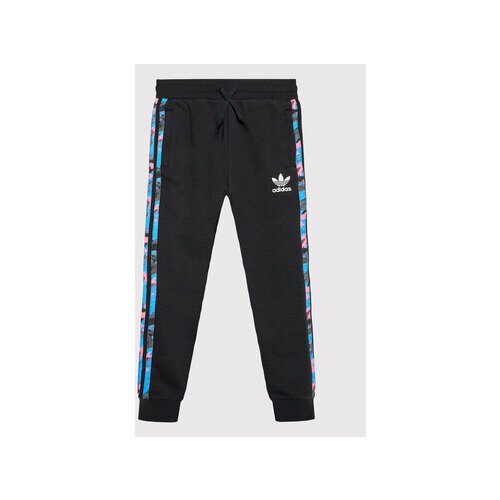 Adidas Spodnji del trenirke Camo HK0324 Črna Regular Fit Slike