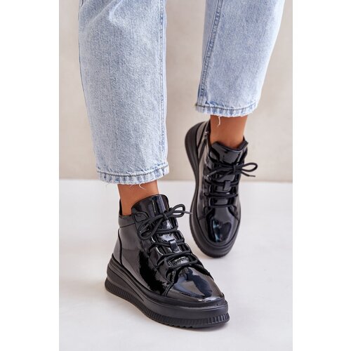 Kesi Lightweight patent leather sports shoes natural leather Artiker black Slike