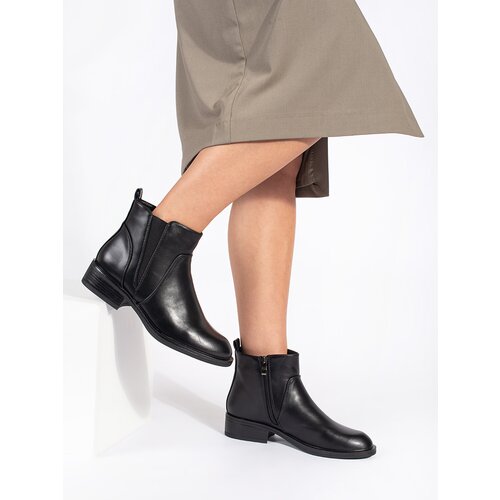 Shelvt Women&amp;#039;s black low-heeled Chelsea boots Slike