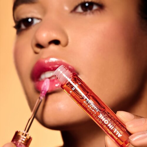 LAMEL All in One Lip Tinted Plumping Oil tonirno olje za ustnice za povečanje volumna № 401 Peachy 3 ml Slike