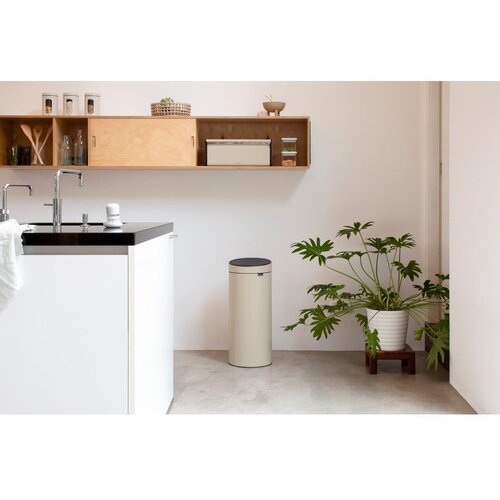 Brabantia Ko&amp;scaron; za smeti na dotik 30 L s plastičnim vložkom - Soft Beige Slike