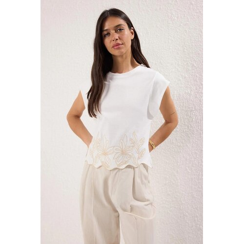 TRENDYOLMILLA Ženska majica TWOSS25TS00209, Bela Slike