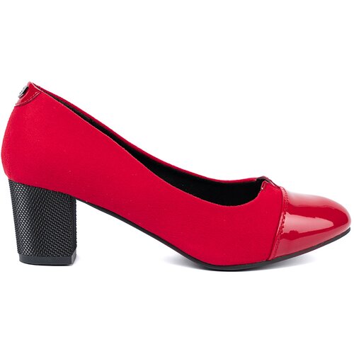 GOODIN Red pumps with a patent toe Cene