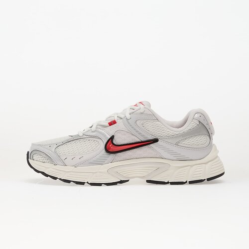 Nike Sneakers V5 Rnr Summit White/ Fire Red-Platinum Tint EUR 42 Cene