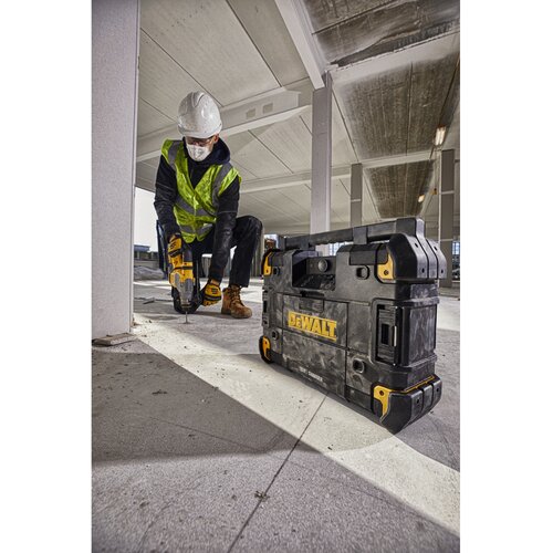 Dewalt DWST1-81078 TSTAK radio, sa punjačem, 230V Slike
