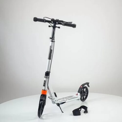  trotinet maxi model 658 beli Slike