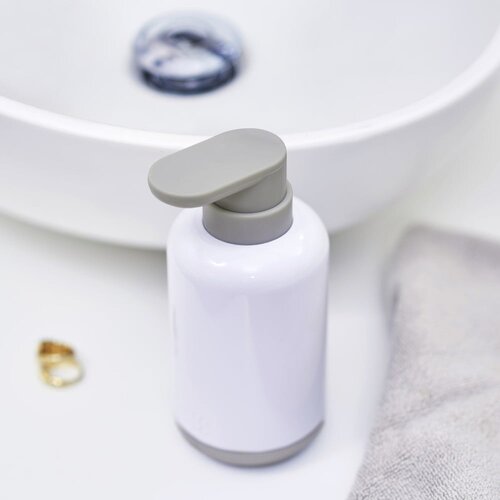 Joseph Joseph Bijeli plastičan dozator sapuna 300 ml Duo &amp;ndash; Slike