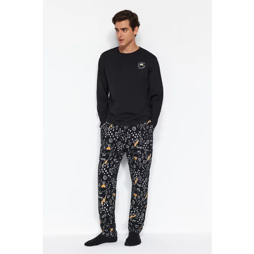 Trendyol Men's Black Regular Fit Embroidered Knitted Pajamas Set.