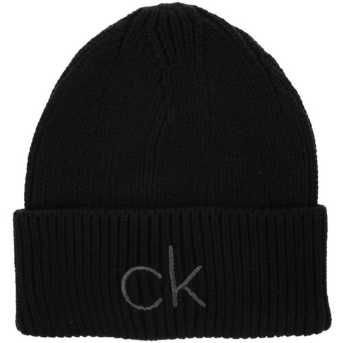 Calvin Klein Jeans Kape Essentials Beanie Črna Slike