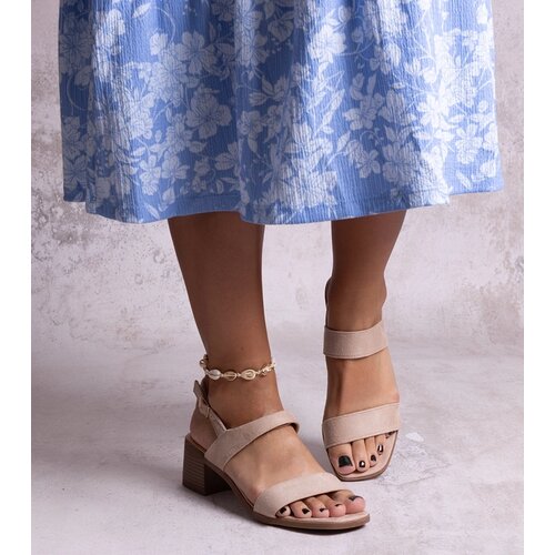 Gemre Beige block heel sandals Yakota Cijene