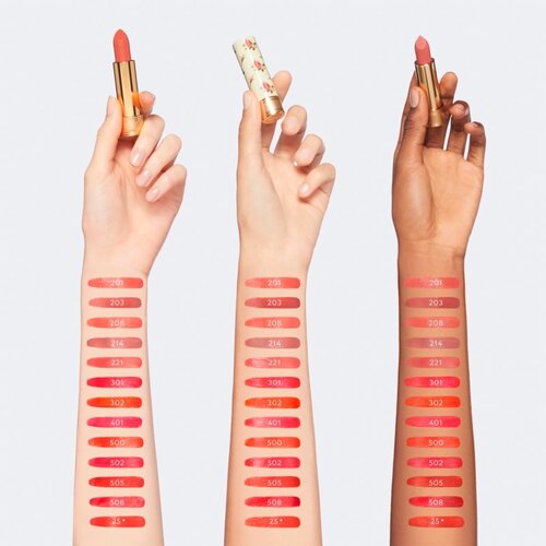 Gucci Beauty Rouge &amp;agrave; L&amp;egrave;vres Voile &amp;scaron;minka z ble&amp;scaron;čečim fini&amp;scaron;em odtenek 401 Three Wise Girls 3.5 g Slike