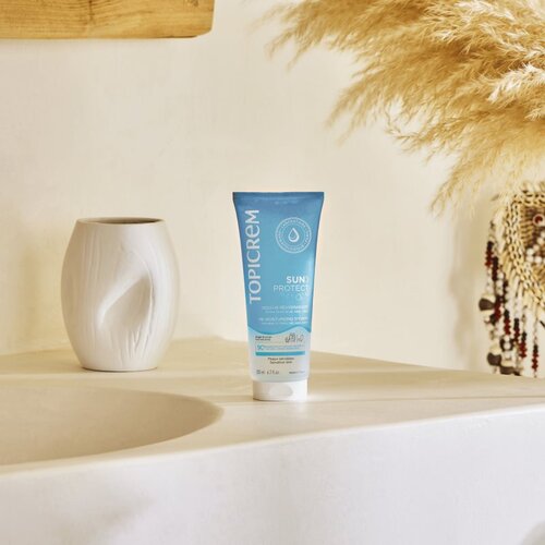 Topicrem Sun Protect Re-Moisturizing Shower hidratantni gel za tu&amp;scaron;iranje nakon sunčanja 200 ml Slike