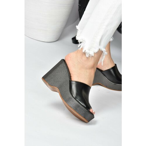 Fox Shoes Women's Black Wedge Heeled Slippers Slike