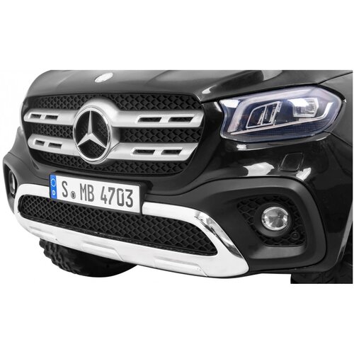 Ramiz Otro&amp;scaron;ki avto Mercedes Benz X-Class 4x4 črna Slike