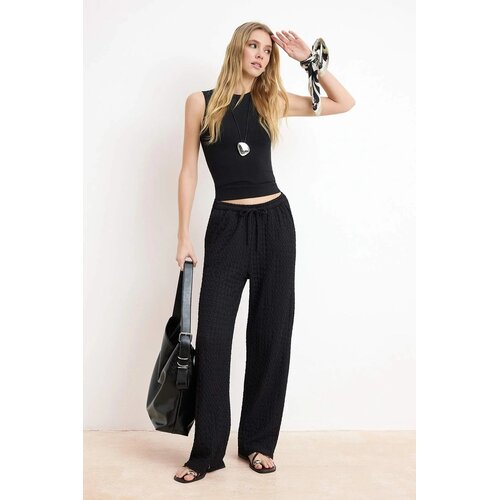 TRENDYOLMILLA ženske pantalone Twoss26Pl00121, crna-crna Cene