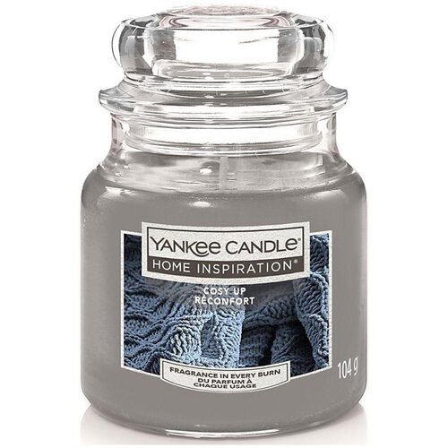 Yankee Candle Mirisna sveća COSY UP mala 104g 20-30 sati. Cene