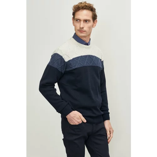 AC&Co / Altınyıldız Classics Men's Ecru-navy Standard Fit Regular Cut Crew Neck Colorblock Patterned Wool Knitwear Sweater.
