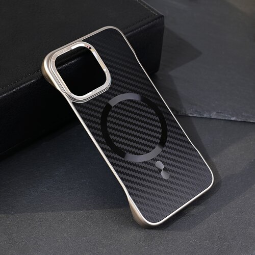  Torbica Magsafe Carbon za iPhone 13 Pro 6.1 crna Cene