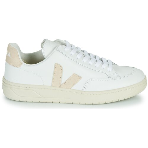 Veja Nizke superge V-12 Bela Slike