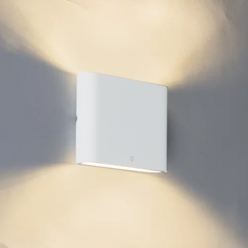 QAZQA Moderna zunanja stenska svetilka bela 11,5 cm z LED - Batt