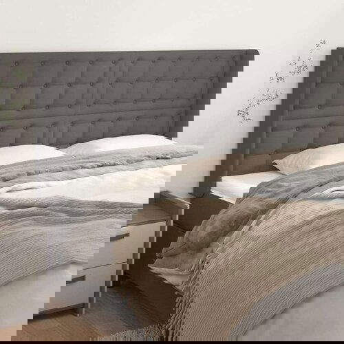  Vzglavje z u&amp;scaron;esi siv 163x16x118/128 cm umetno usnje, (20933071) Slike
