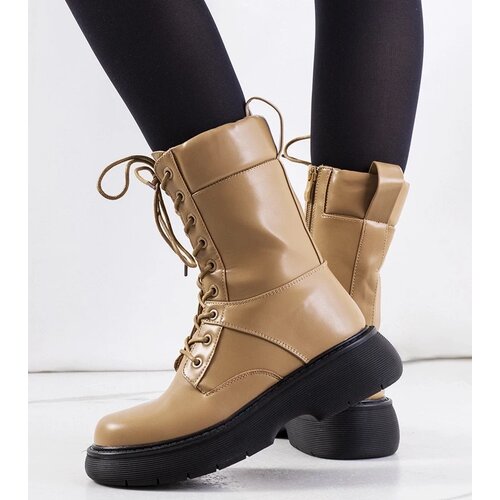 D/CEO Black patent leather insulated boots Campi Cene