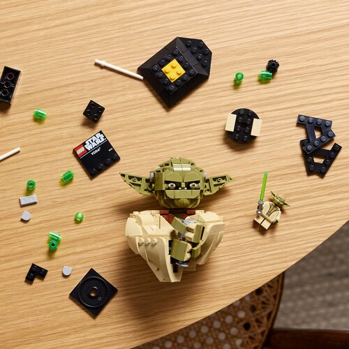 Lego Star Wars&amp;trade; - Yodina bista (75438) Slike