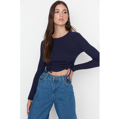 Trendyol Navy Blue Ribbed and Gathered Crop Knitted Blouse Cene