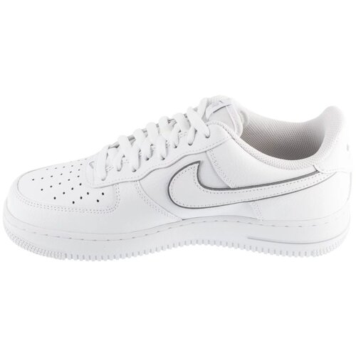 Nike Nizke superge Air Force 1 07 LV8 Siva Slike