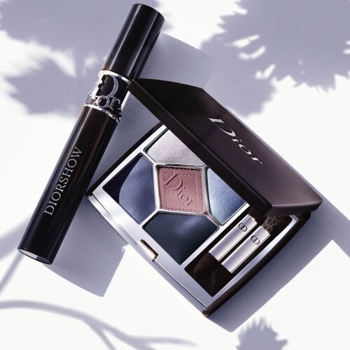Christian Dior Diorshow 24H Wear Buildable Volume maskara za volumen 10 ml nijansa 090 Black Slike