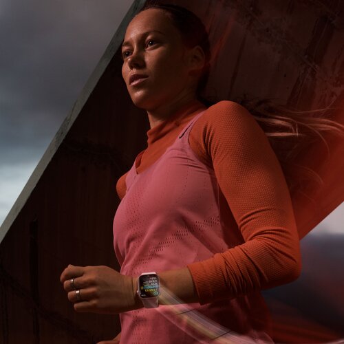 Apple watch Series 9 GPS 45mm S/M Slike