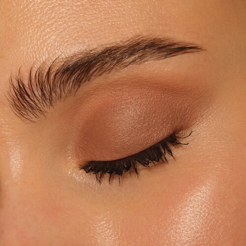 Essence Cream Eyeshadow Matte kremasto senčila za oči z mat učinkom odtenek 01 Oak 5 g Slike