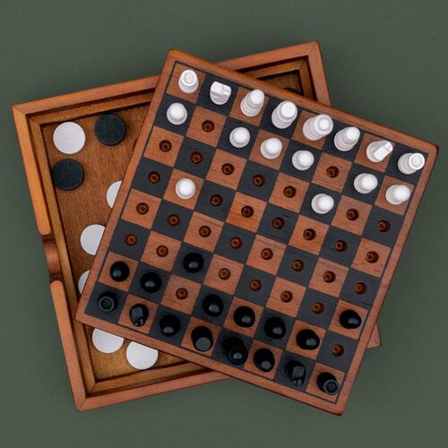 Premium Vrhunska lesena šahovska igra Iron & Glory Cene