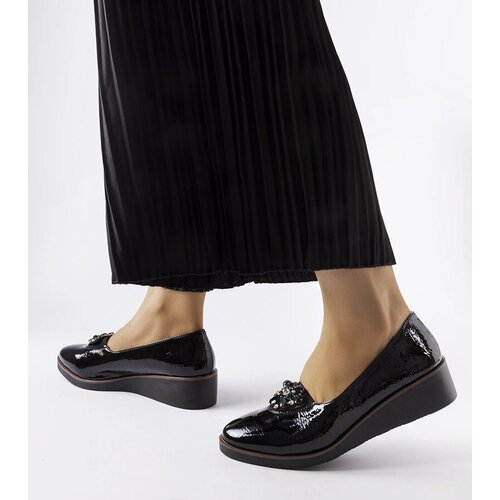 Gemre Black patent ballerinas with Mellori embellishment Cijene