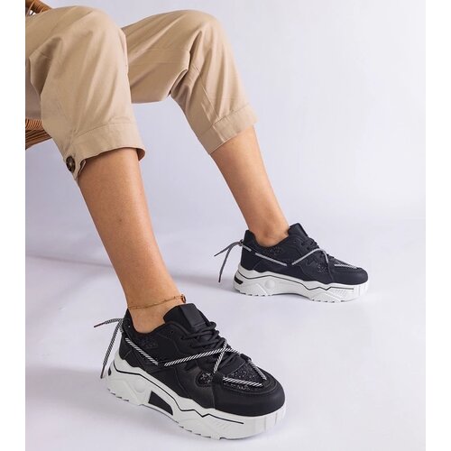 D/CEO White trainers Justar Cene