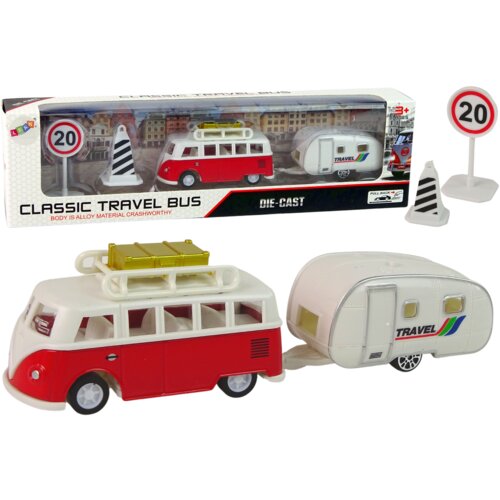  Crveni retro autobus s kamp prikolicom i prometnim znakovima Cijene