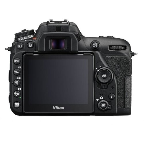 Nikon D7500 kit af-s dx 18-140mm f3.5-5.6G ed vr Slike