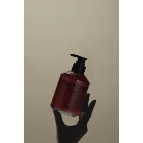 KUNDAL Objet Exfoliating &amp;amp; Waterfull Hand Wash eksfoliacijsko tekoče milo za roke z vonjem Crushed Cherry 380 ml Slike
