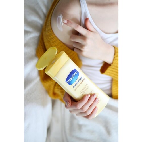 Vaseline Losion za telo Essential Healing 400ml Cene