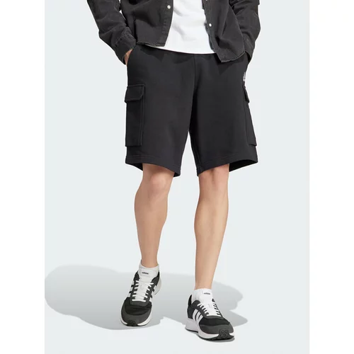 Adidas Športne kratke hlače Essentials HA4338 Črna Regular Fit