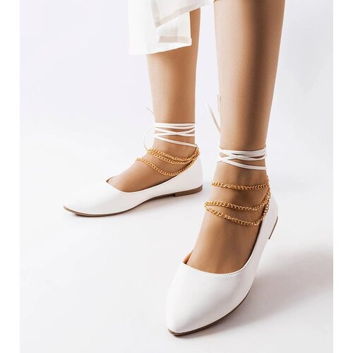 Gemre White ballet flats with decorative clasp Donat Cijene