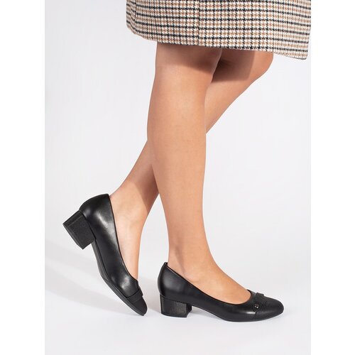 GOODIN Black women's low-heeled pumps Cene